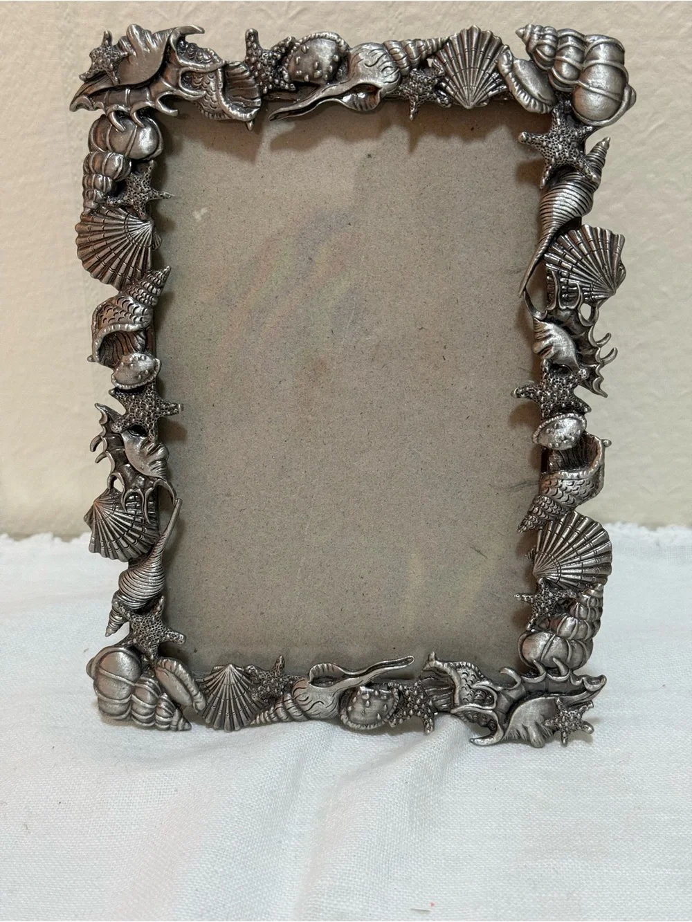 Seashell Accent Picture Frame in Metallic Silver